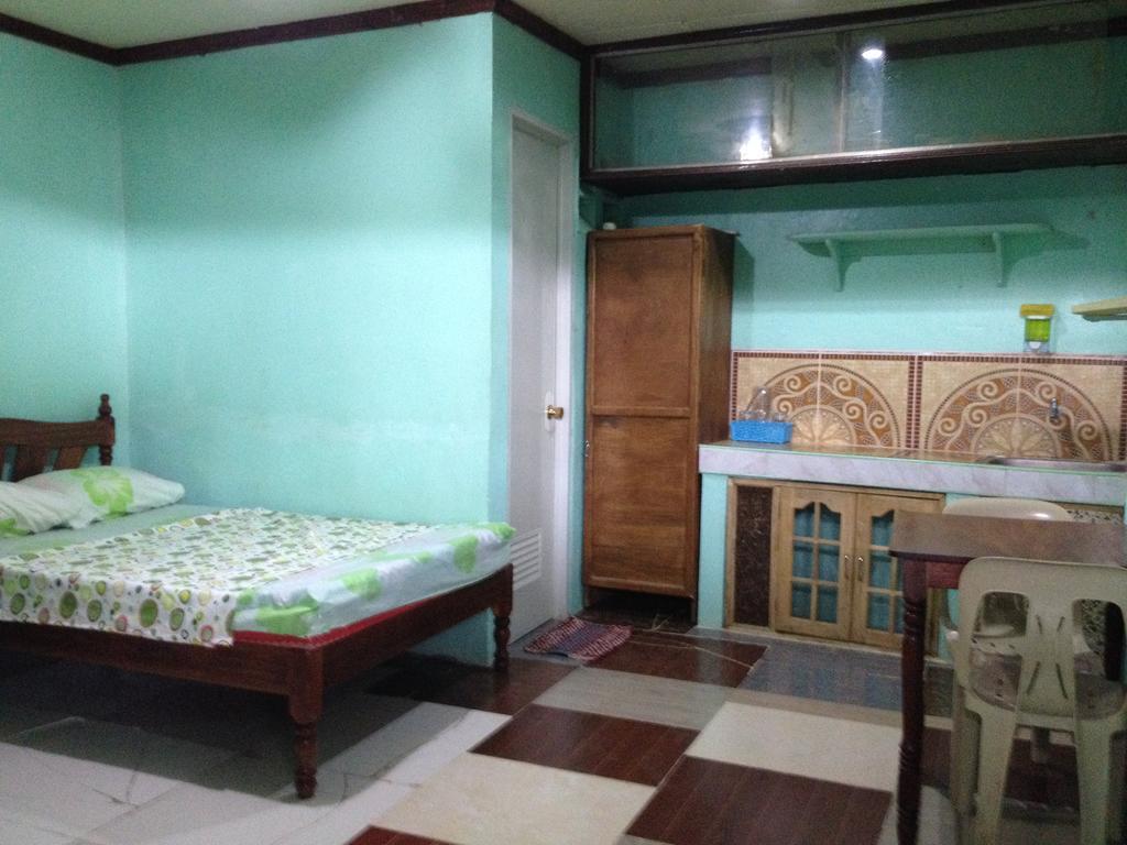 Dhayne Pension Puerto Princesa Phòng bức ảnh