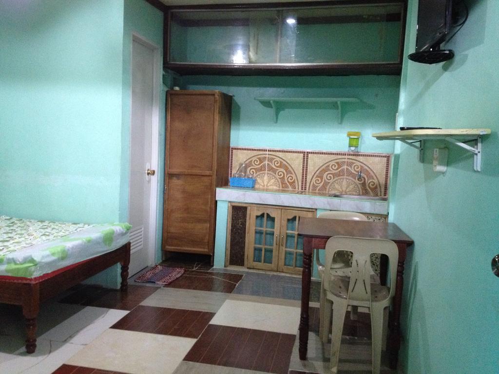 Dhayne Pension Puerto Princesa Phòng bức ảnh