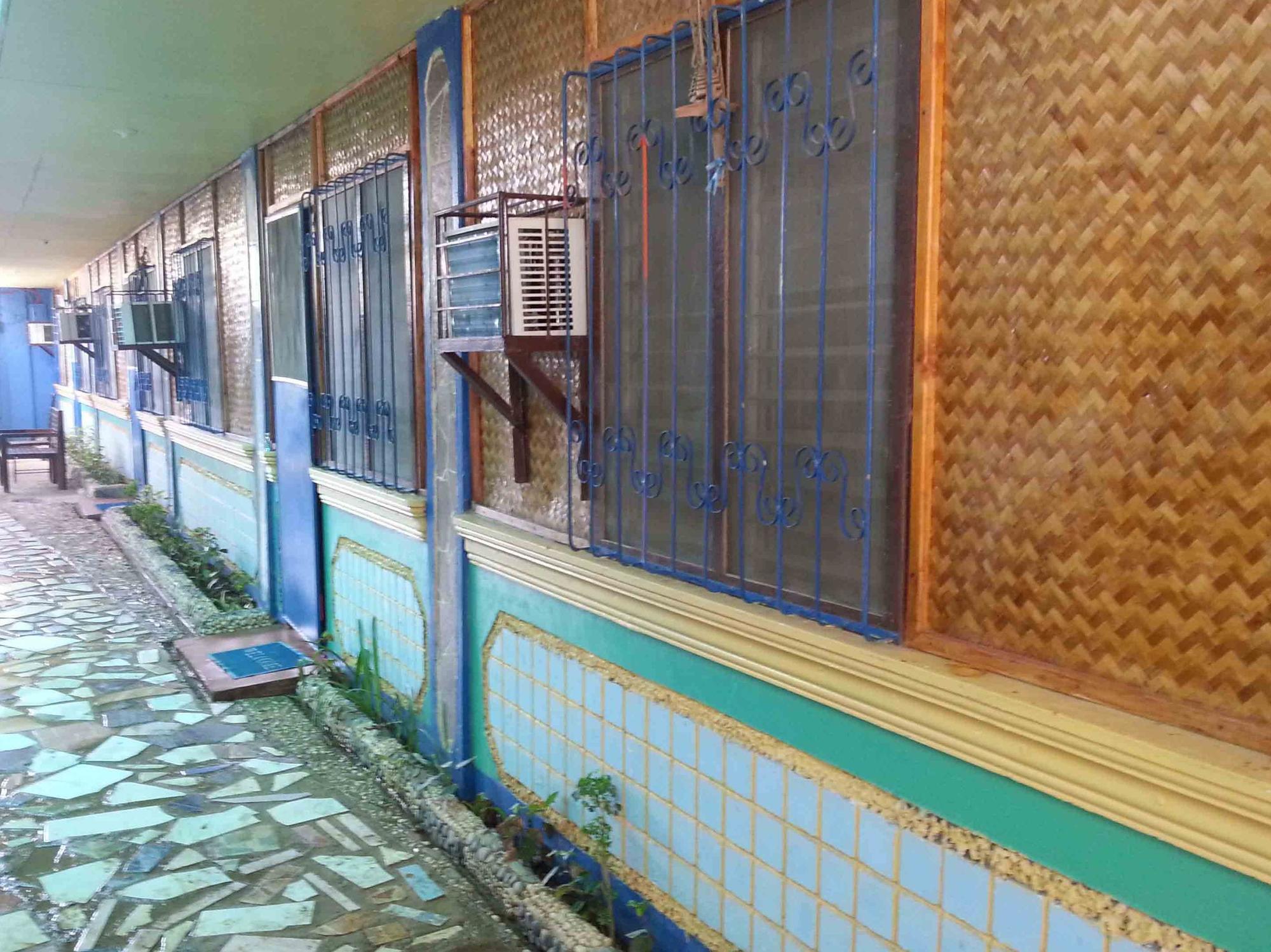 Dhayne Pension Puerto Princesa Ngoại thất bức ảnh